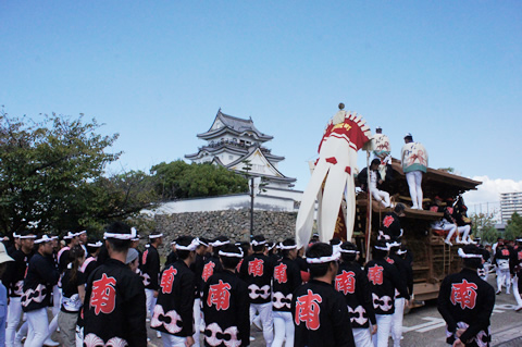 岸和田城とだんじり