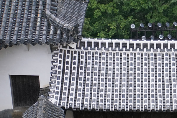姫路城の瓦