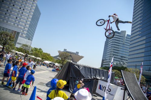 『自転車空中スタントショー BMX&MTBエアトリックショー』