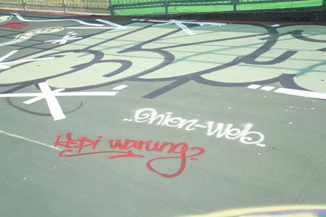 岸和田史上最大の落書きイベント